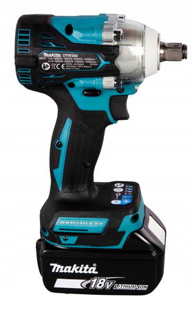 Makita Aku Klucz Udarowy 18V 330N 2x5Ah DTW300ZJ