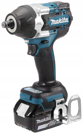 Makita Klucz Udarowy 18V 2x3AH DC18RC DTW700RFJ