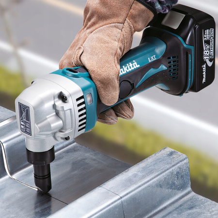 Makita Akumulatorowe Nożyce Do Blachy LXT 18V 1,6 mm 1900 Obr/min DJN161Z