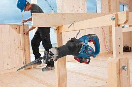 BOSCH Piła szablasta GSA 18V-32 BOSCH (korpus)