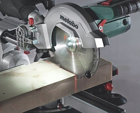 Metabo Piła Ukośna Ukośnica Kapówka 230V 1800W 254 mm 602540000 KGS 254 M